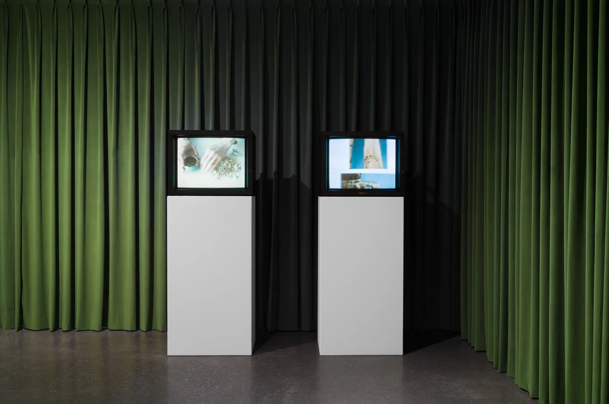 Marginalia, 2023. Vue de l’exposition Galerie d’art Foreman, Lennoxville, automne 2023 / exhibition view, Foreman Art Gallery, Lennoxville. Documentation : William Sabourin